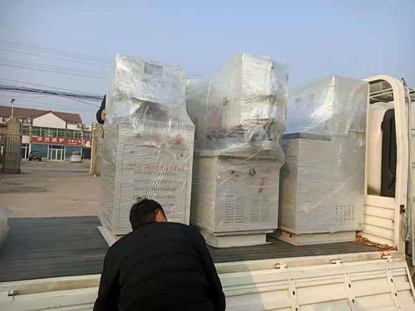 泰山海特牌F6L912機(jī)油泵試驗(yàn)臺(tái)、噴油泵試驗(yàn)臺(tái)等設(shè)備同時(shí)發(fā)貨